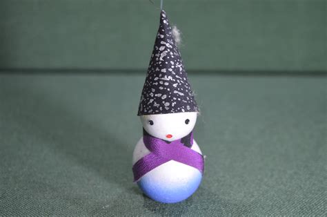 Купить Елочная игрушка "Снеговик, снеговичок в колпаке". Пенопласт ...