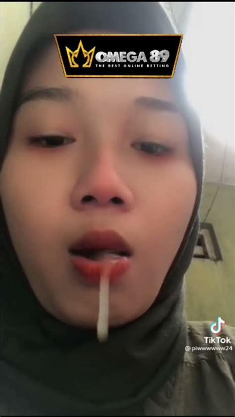 Cara Ngulum Es Batu Like Cewekcakep Cewekberhijab Cewekberjilbab