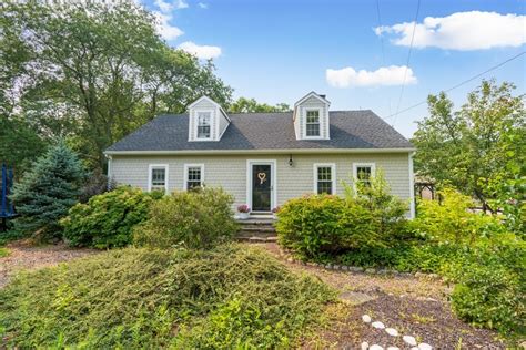 420 Essex St Beverly Ma 01915 Redfin