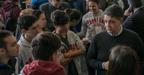 Le Hablaré A Hillary De éxitos Colombianos En Tecnología