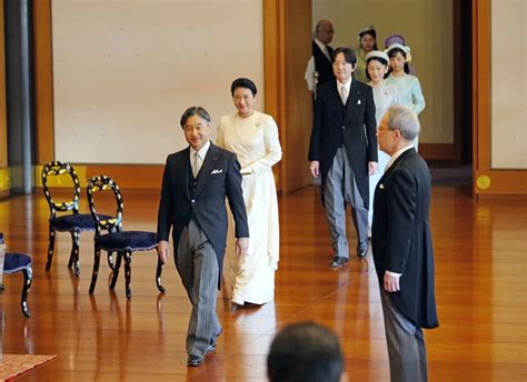 Japan's imperial family hosts a poetry reading with a focus on peace to ...