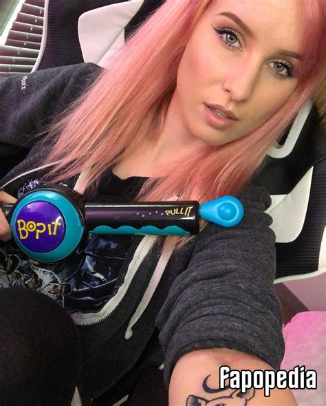 Omgitsfirefoxx Nude Patreon Leaks Photo Fapopedia