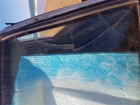 how to fix a leaking windscreen