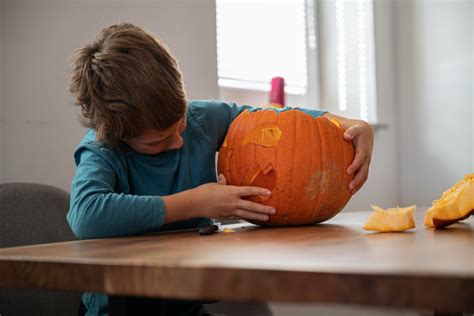 Jak zrobić dynię na Halloween Praktyczny poradnik krok po kroku