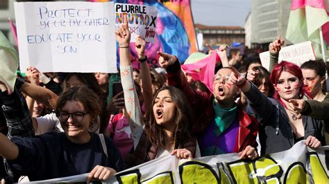 ‘10 Seconds’: Outrage Follows Acquittal in Italy Abuse Case - The New