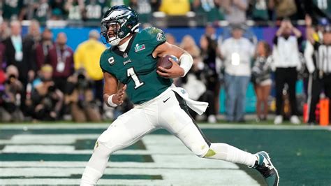 Philadelphia Eagles quarterback Jalen Hurts' best plays from 4-TD game ...