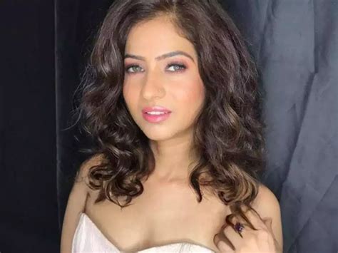 Actress Aarti Mittal Arrested After Police Busted Sex Racket In Mumbai