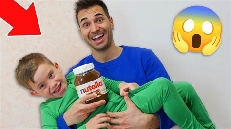 Diventiamo Babysitter Di Un Bambino Per Ore Youtube