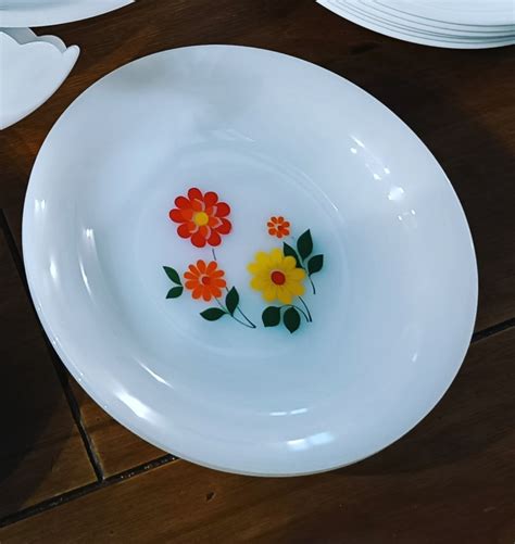 2 Assiettes Creuses Arcopal Fleurs Vintage