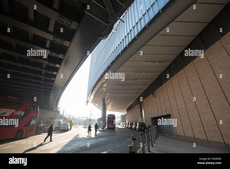 News Building London Bridge Hi Res Stock Photography And Images Alamy