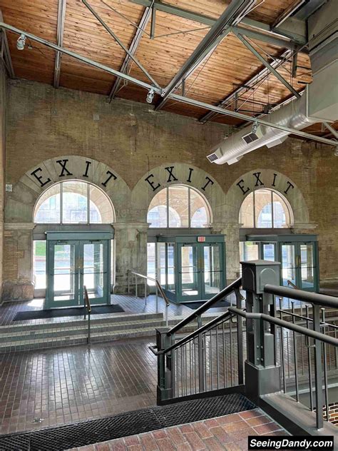 union station train exit  dandy blog