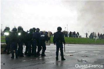 Memoire Online De l étudiant lycéen au manifestant étude d un