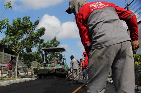 Paulista Aplica Asfalto Em Mais Uma Rua No Bairro De Paratibe