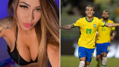 Mãe Da Dj Grávida De Atacante Da Seleção Brasileira Faz Revelações