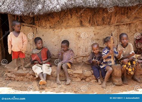 Bambini Africani Fotografia Editoriale Immagine Di Tradizionale 30218831