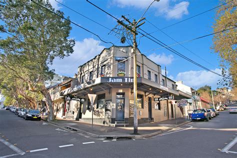 Best Surry Hills Pubs We Love To Call Home