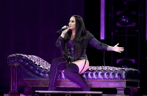 Demi Lovato Posts Another Bikini Pic To Encourage No Photoshop