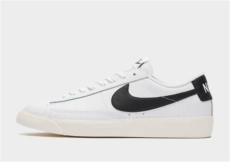 Nike Blazers Low All White