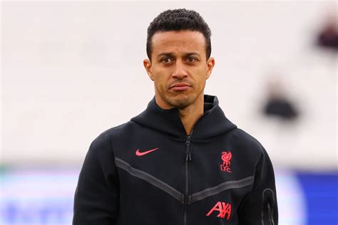 De retour à Liverpool après dix mois sans jouer Thiago Alcântara est