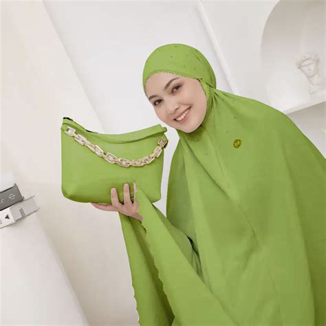 Jual Mukena Premium Untuk Muslim Dewasa Dengan Tekstur Crinkle Dan