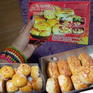 Jual Pia Glenmore Bakpia Glenmore Oleh Khas Banyuwangi Jember Shopee