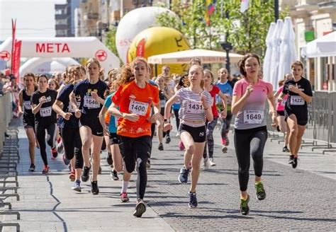 Bieg Ulic Piotrkowsk Rossmann Run Wyj Tkowe Niespodzianki Z