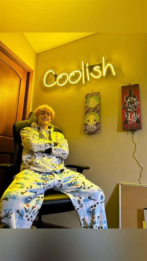 Zack Lilly (@imzacklilly) • Instagram photos and videos