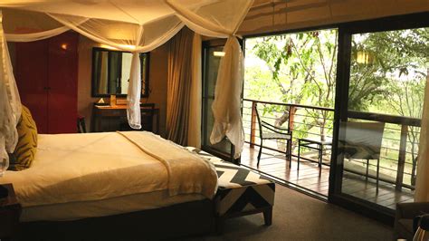 Victoria Falls Safari Suites