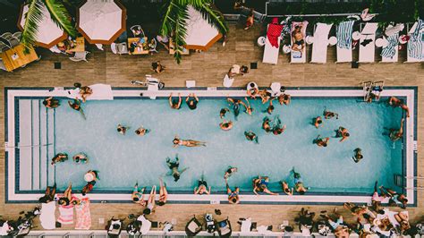 Rooftop pool party : r/dji