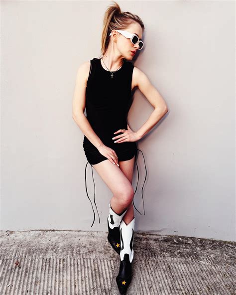 365 Days fame Anna-Maria Sieklucka and her stunning bodycon dresses