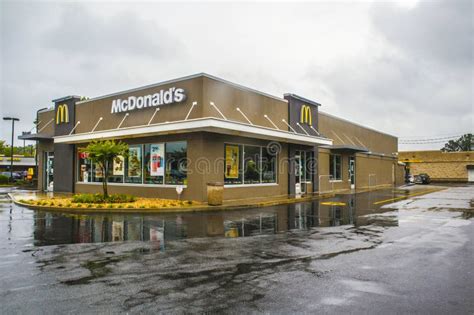 McDonalds Fast Food Restaurant Building Exterior on a Rainy Day ...