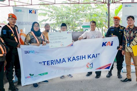 KAI Divre III Berbagi Kebahagiaan Menyambut Idul Adha 1444 H Dengan