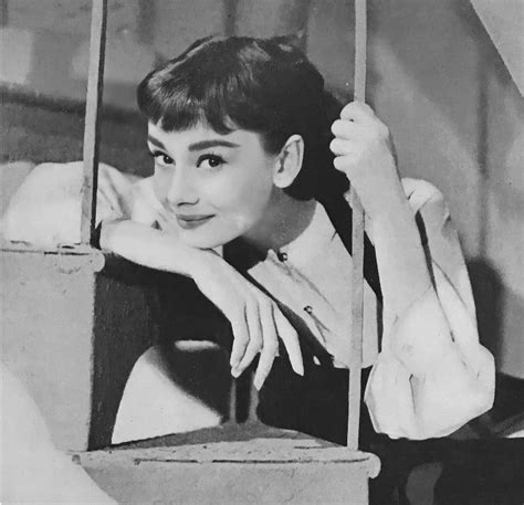 Pin By Sophierina On Audrey In 2024 Audrey Hepburn Photos Audrey Hepburn Hepburn