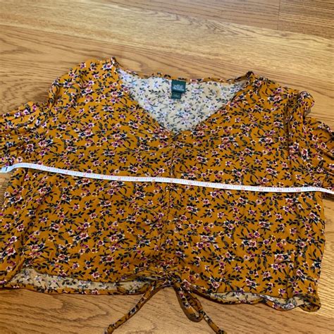 Wild Fable Long Sleeve Floral Cropped Mustard Blouse Gem