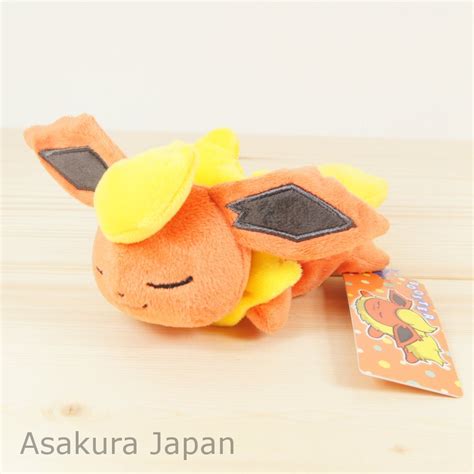 Pokemon Center 2018 Kuttari Series Flareon Plush Toy Sleeping Version