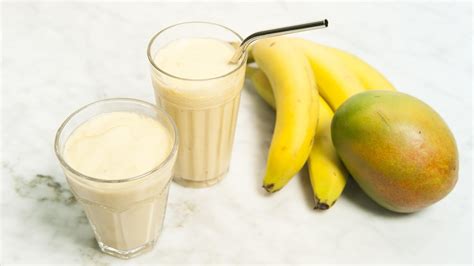 Smoothies Mangue Et Banane Mordu