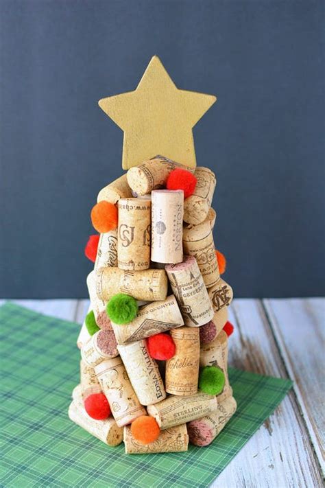 39 Easy Christmas Crafts For Adults To Make Diy Ideas For Holiday Craft Projects