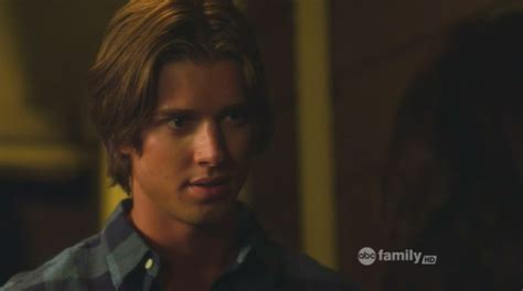 Drew Van Acker As Jason Delaurentis Drew Van Acker Pretty Little Liars Van Acker