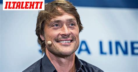 Mistä Teemu Selänne tiedottaa klo 11? - katso tiedotustilaisuus suorana
