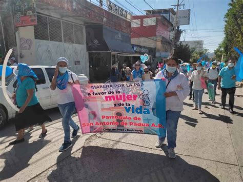 Marchan Grupos Provida Y Organizaciones Religiosas En Chilpancingo El