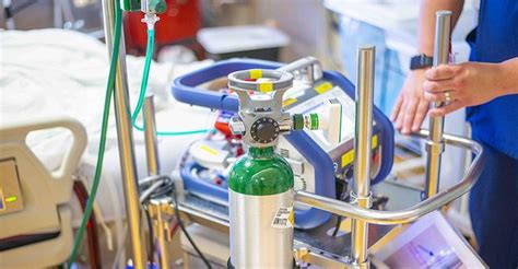 Extracorporeal Membrane Oxygenation Machine Market