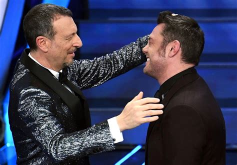 Sanremo Tiziano Ferro Canta Mia Martini E Si Commuove Amadeus Lo