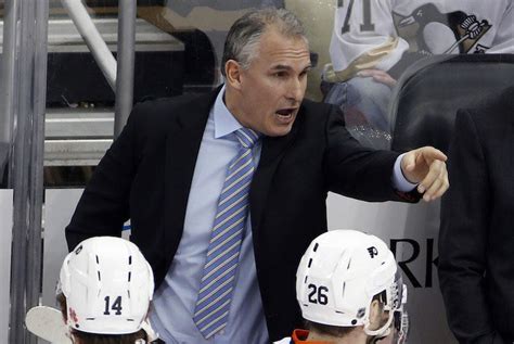 Former Flyers coach Craig Berube wants to meet with general manager Ron Hextall to discuss ...