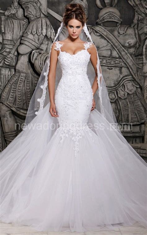 Magnificent Lace And Tulle Mermaid Dress With Wedding Veil Lace