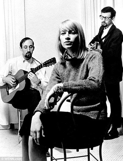 Intérpretes 60 Peter Paul And Mary Blowing In The Wind Folk