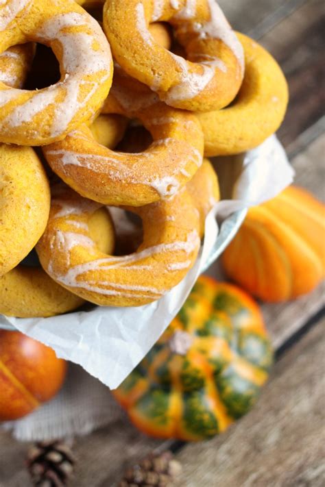 Pumpkin Donuts With Maple Glaze Mama Loves Food