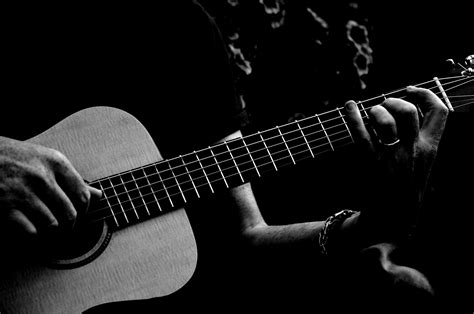 How To Play Acoustic Guitar Ways To Practice Acoustic Guitar