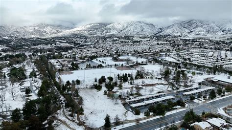 Snowfall in parts of L.A. leads to rare blizzard warning, KNEWS