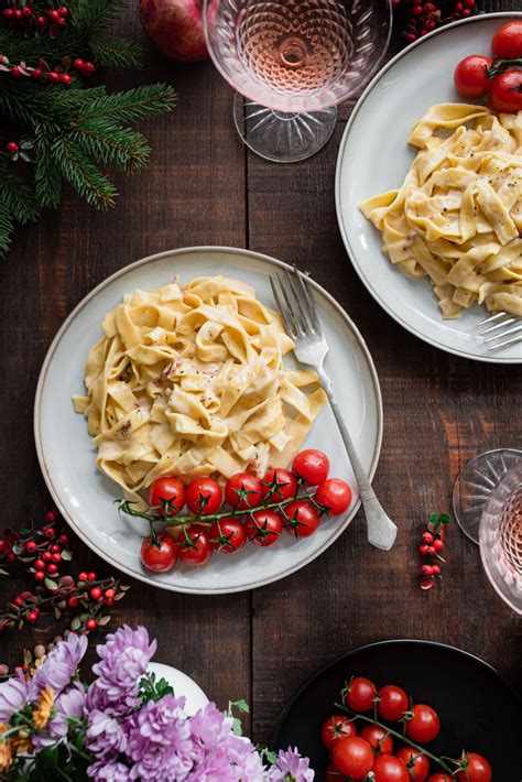 Deluxe Testenina U Kremastom Sosu Sa Pan Etom I Raspuklim Erijem