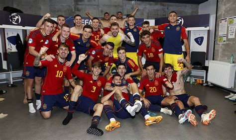 Europeo Sub De Cu L Es El Premio Del Campe N De La Eurocopa